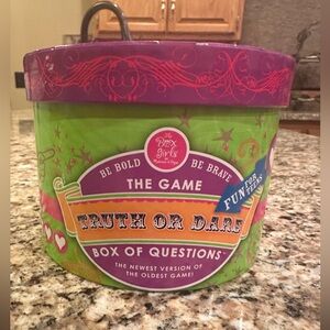 Melissa & Doug Truth or Dare Game